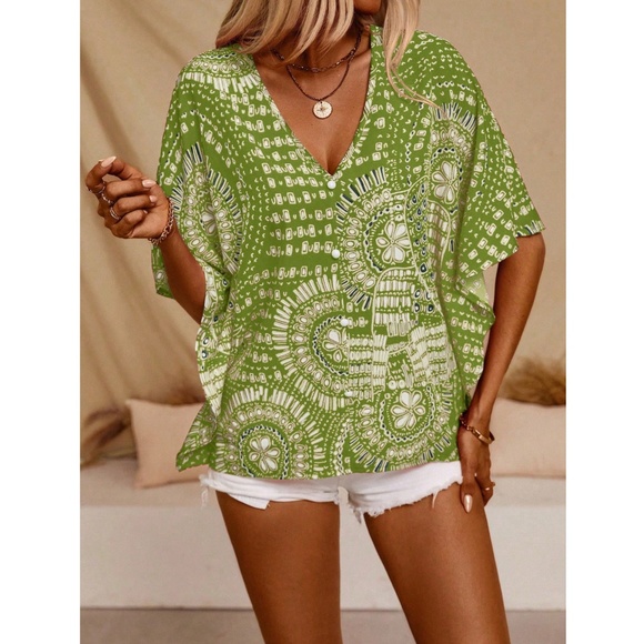 Green Floral Abstract Boho Batwing Sleeve Loose Fitting Shirt - Picture 6 of 10